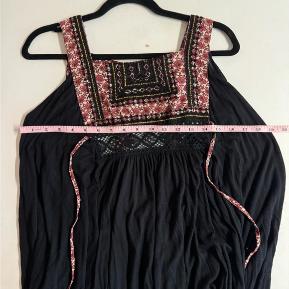 Free People-embroidered tunic dress with crocheted details.Size XS - Picture 7 of 11